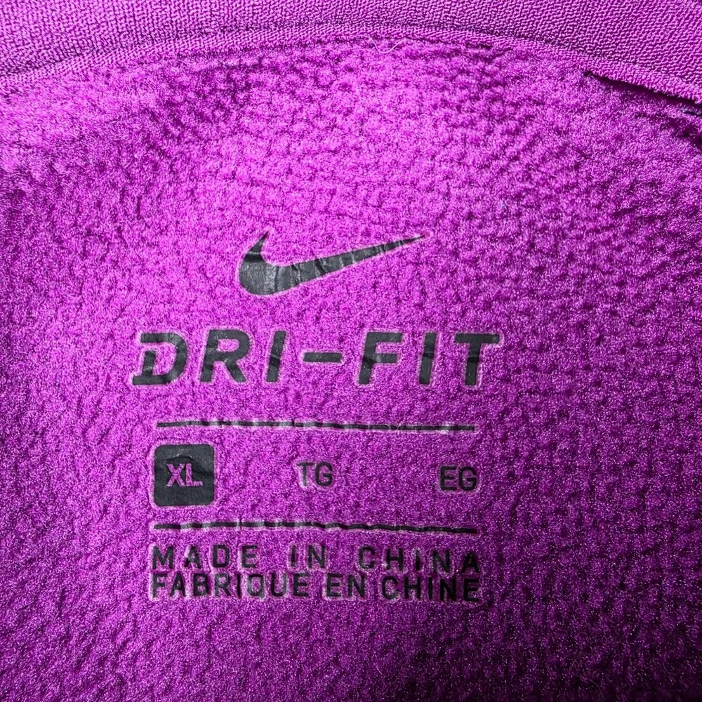 Nike Kids Dri-FIT Purple Graphic Pullover Hoodie Sweatshirt XL H636